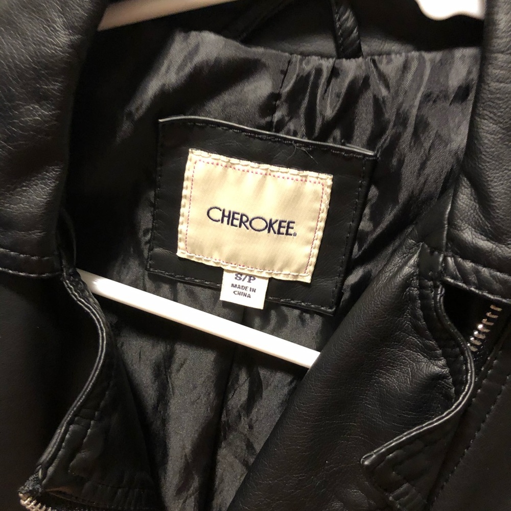 🚫sold🚫 Cherokee faux leather blazer size small - Picture 4 of 8